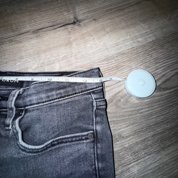 Denim Forum The Lola High Rise Skinny Jeans 27 Black Faded Raw Hem - Picture 5 of 7